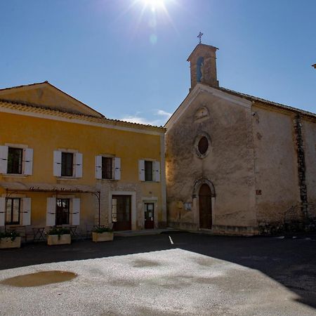 L'Auberge De Montsalier Bagian luar foto