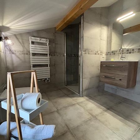L'Auberge De Montsalier Bagian luar foto