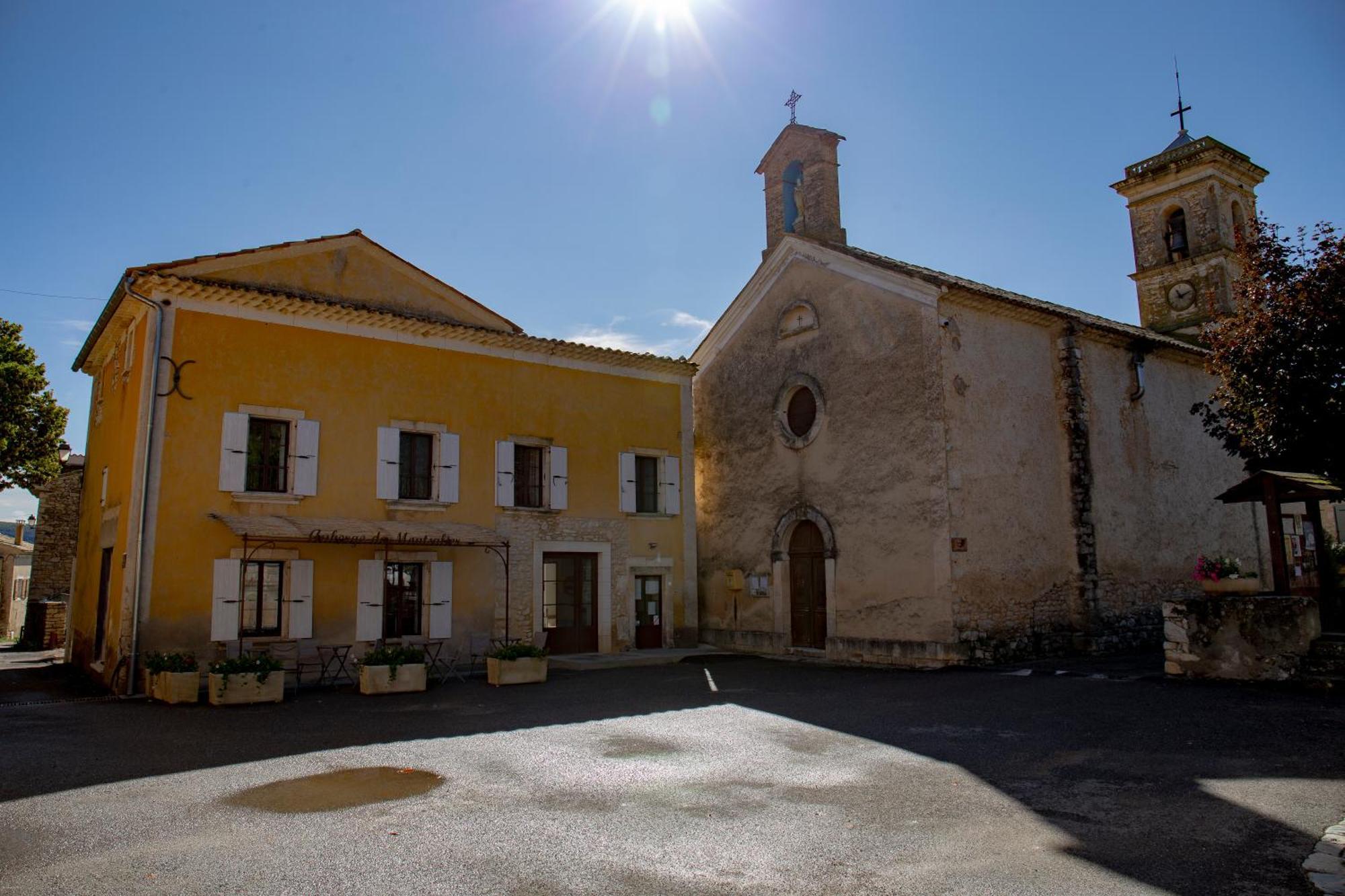 L'Auberge De Montsalier Bagian luar foto